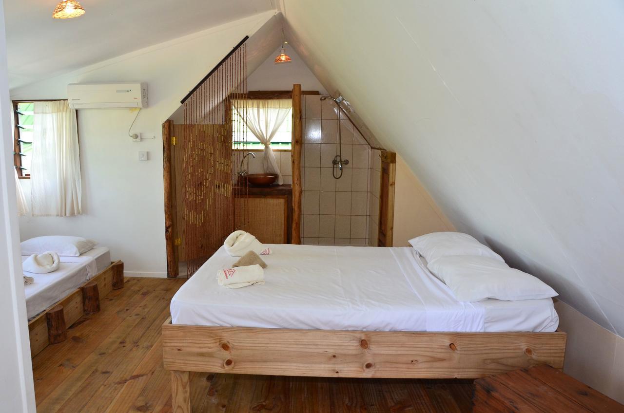 Bed and Breakfast Kaz Ladouceur Insel Insel La Digue Exterior foto