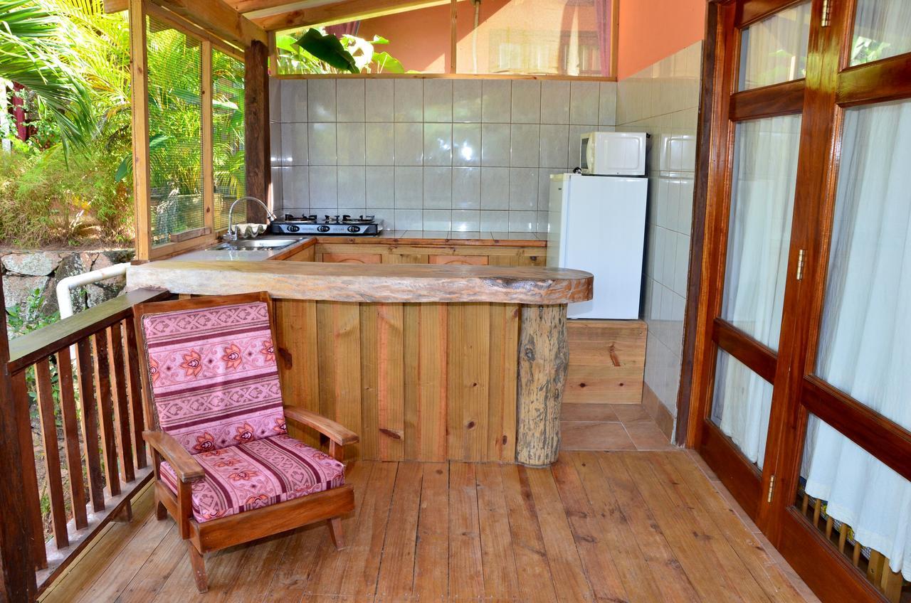 Bed and Breakfast Kaz Ladouceur Insel Insel La Digue Exterior foto