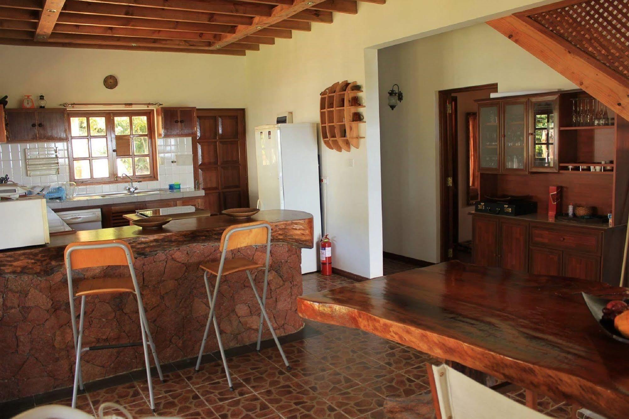Bed and Breakfast Kaz Ladouceur Insel Insel La Digue Exterior foto